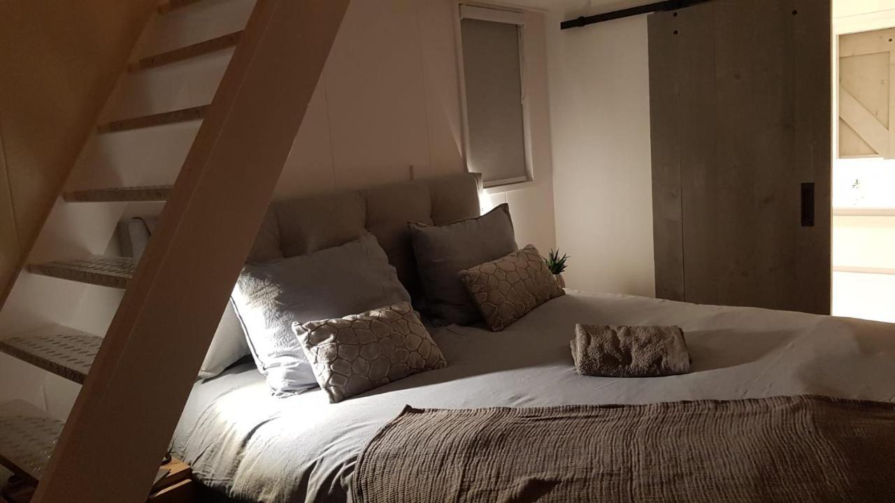 兹瓦茨勒伊斯Logeren Bij Grea住宿加早餐旅馆 外观 照片